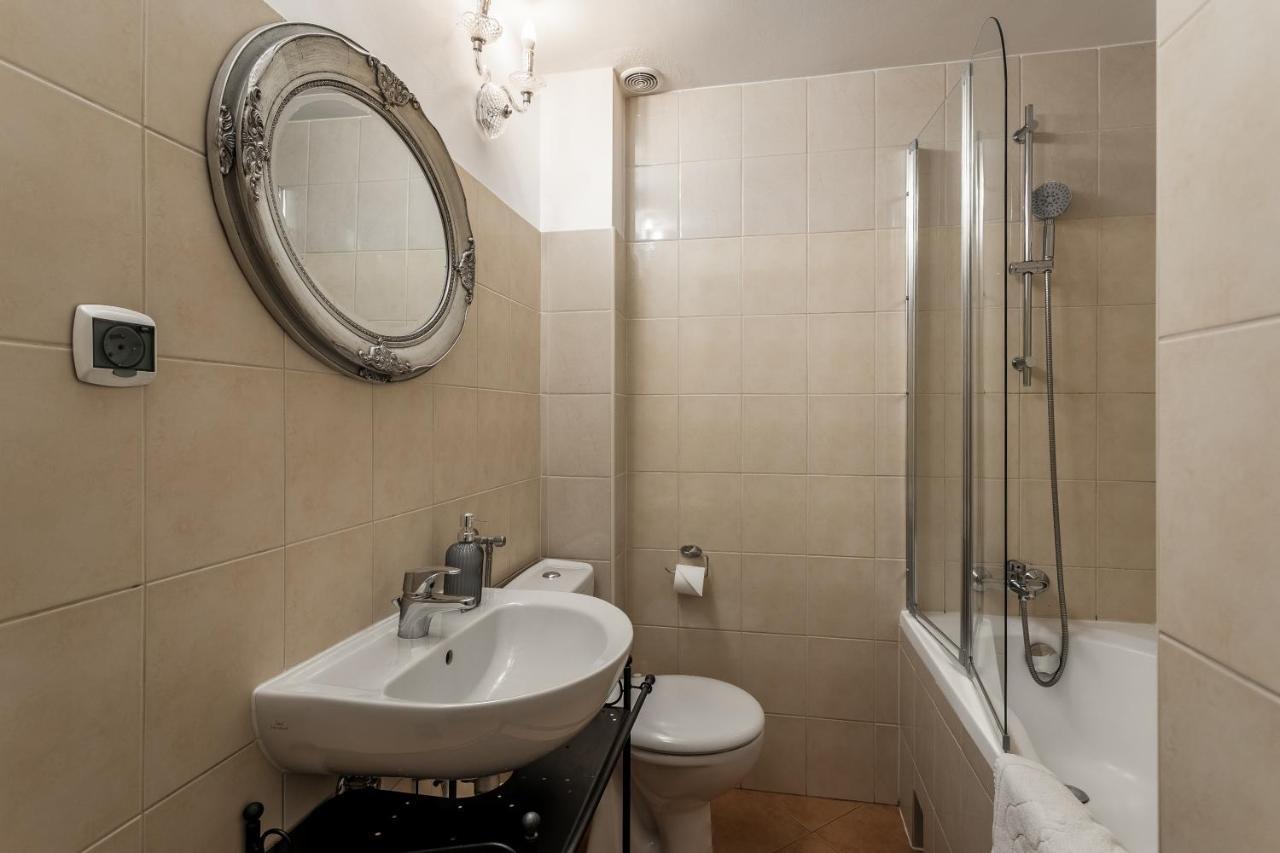 The Spiski Palace Apartments كراكوفيا المظهر الخارجي الصورة