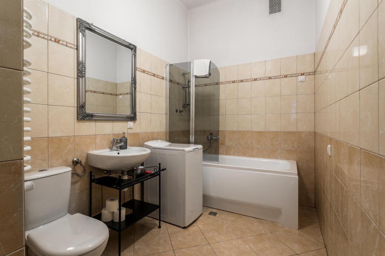 The Spiski Palace Apartments كراكوفيا المظهر الخارجي الصورة